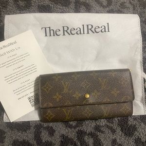 LOUIS VUITTON VINTAGE 1990 SARAH WALLET VGUC